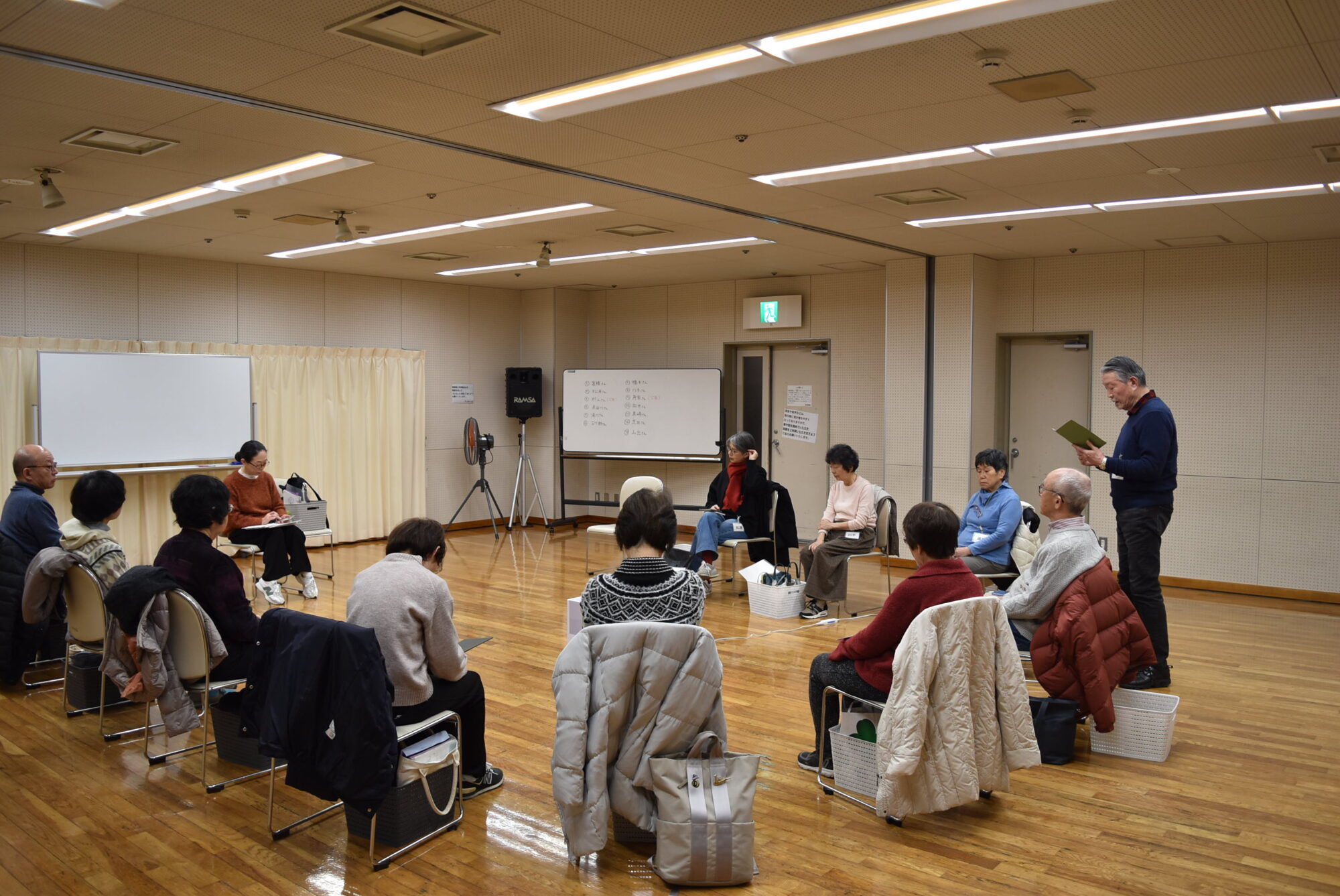 「シニアのための声に出して読む」開催しました！